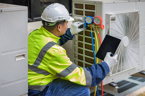 Professional Hvac technician working in Burton, OH